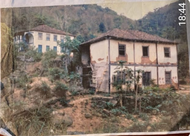 Fazenda com moinho de café