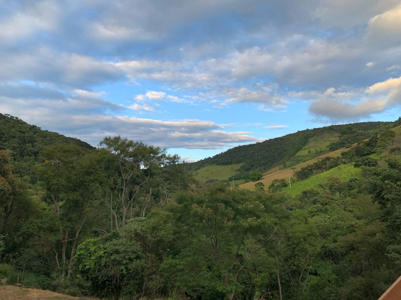 Vista frontal "e"