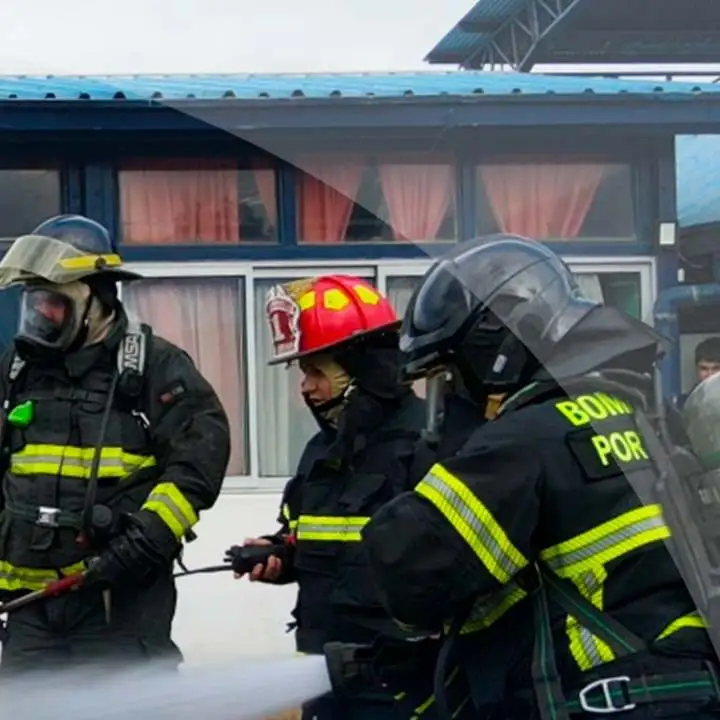 Saludo en el día del bombero.