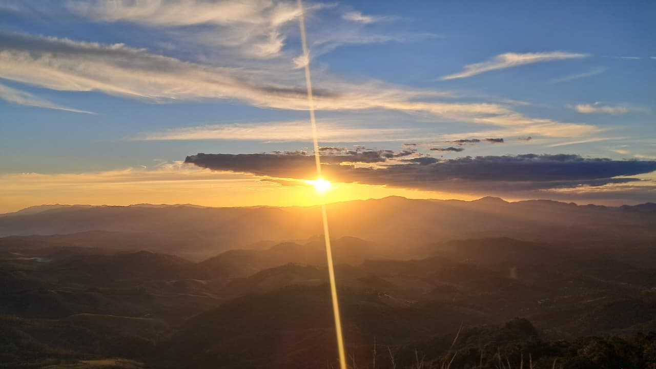 Cachoeira do Lajeado + Pôr do Sol no Pico Agudo - Santo Antônio do Pinhal - Sp