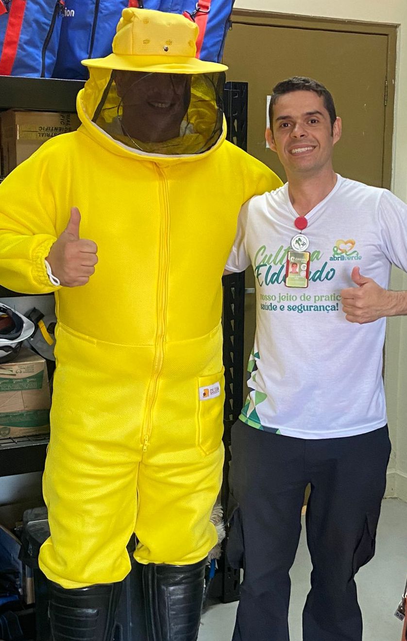 Estratégias e Cuidados para Bombeiros em Atendimento com Abelhas: continuação