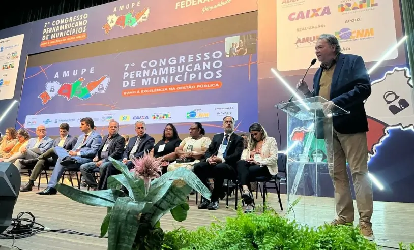 Sebrae marca presença na abertura do 7º Congresso Pernambucano de Municípios