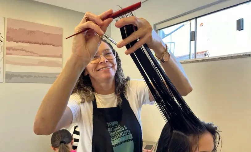 Cuidado e gestão: o segredo do sucesso da cabeleireira Alice no Sertão do Araripe