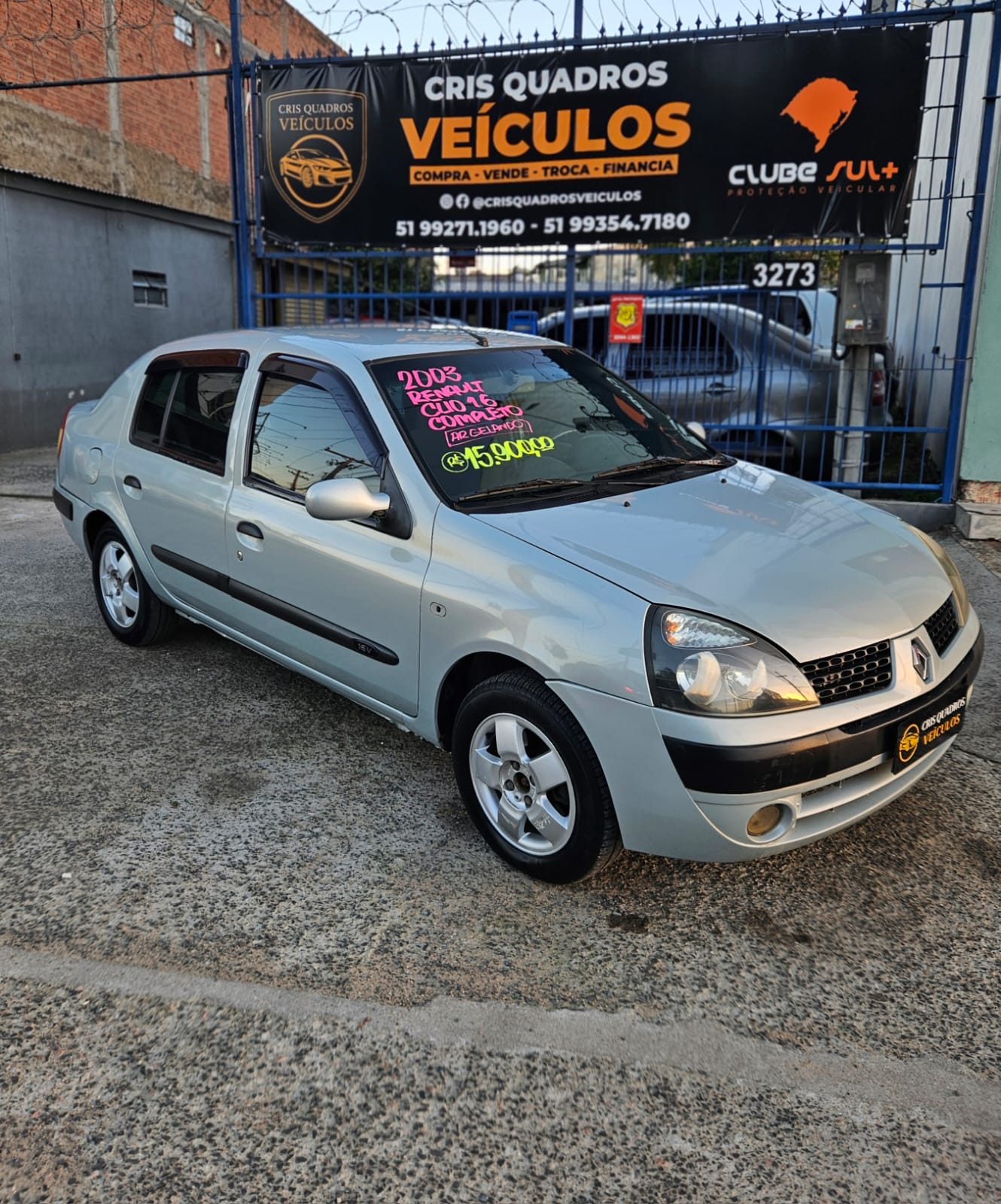 Renault Clio Sedan