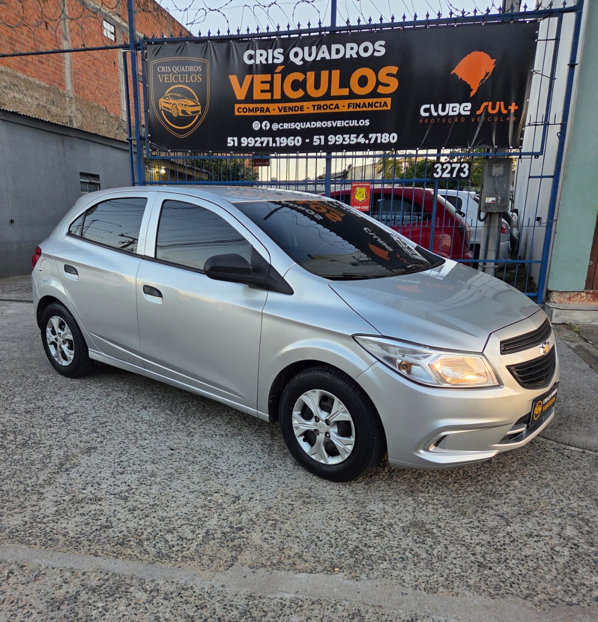 Chevrolet Onix Joy 18