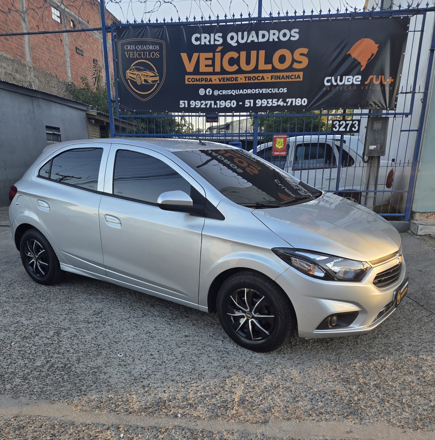 Chevrolet Onix Joy  20