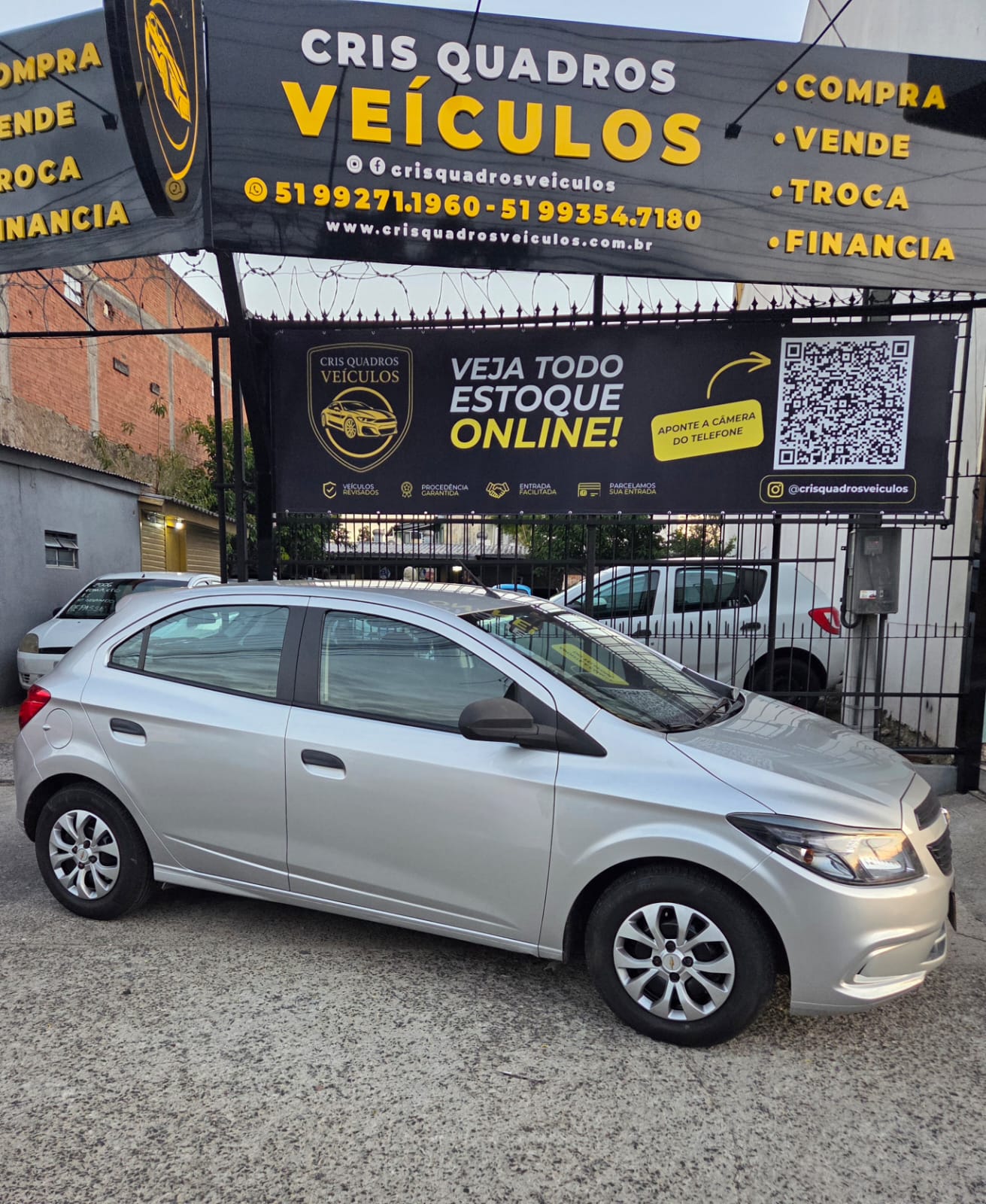 Chevrolet Onix Joy 18